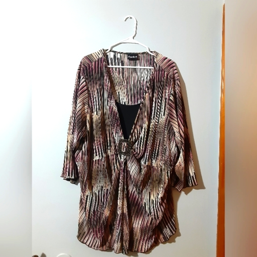 Maggie Barnes Women's Plus Size Multicolor Butterfly Lined Blouse 2X-3X  Boho